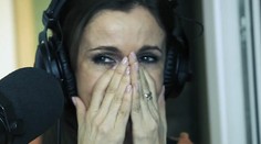 Lenka Šóošová sa rozplakala v éteri rádia. To, čo jej pustili, by dostalo každého