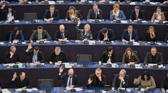 Eurokomisia pod vedením von der Leyenovej ustála hlasovanie o nedôvere