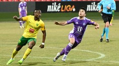 VIDEO: Brankár Komárna ako nočná mora Žiliny. Nováčik napriek zbytočnému vylúčeniu zaskočil „šošonov“