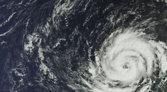 Zvláštny hurikán Ophelia prinesie do Európy krvavé slnko