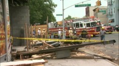 Smrti unikla o vlások: Na ženu sa z ničoho nič zrútila časť budovy