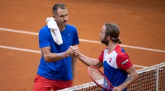 Slovensko po prvom dni prehráva s Českom 0:2. Hrbatý ešte nehádže flintu do žita