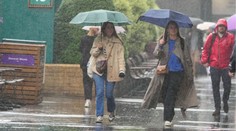 Záplavy, silné búrky a vlna horúčav. Čo sa deje s počasím v Európe?