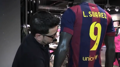 Suárez odchádza z Liverpoolu, Barcelončania už predávajú dresy s jeho menom