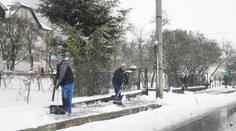 Slovensko sa počas víkendu musí pripraviť na sneženie. Tu môže spadnúť až 20 centimetrov