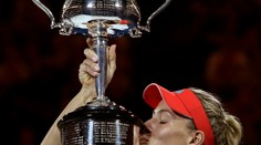 Kerberová víťazkou ženskej dvojhry, zdolala Serenu Williamsovú