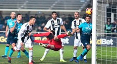 Juventus remizoval v Bergame 2:2, zachránil ho gól "žolíka" Ronalda