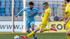 Slovan v dohrávke najtesnejším rozdielom porazil Michalovce