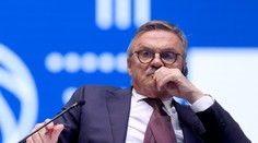 Bývalý šéf IIHF René Fasel v súčasnosti žije v Rusku. Prikláňa sa k návratu „Zbornej“ na OH