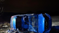 Hrdinský krok dievčatka z Česka. Po havárii svetlom privolalo pomoc zakliesnenej vodičke