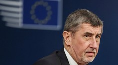 Český premiér Babiš sa obul do migrantov: Nech neplávajú do Európy