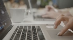 Slováci už nechcú byť otrokmi práce. Žiadajú flexibilný pracovný čas, prácu z domu a viac voľna