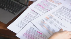 Vysokoškoláci majú online aj skúškové obdobie, využili to na nové formy podvádzania