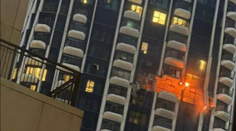 Iránsky dron zasiahol budovu v Dubaji, Omán a Saudská Arábia hlásia útoky