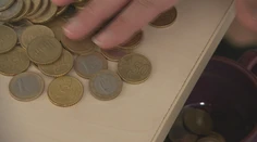 Stále viac rodičov zakladá deťom účet. Odborníci prinášajú svoj pohľad na výšku vreckového