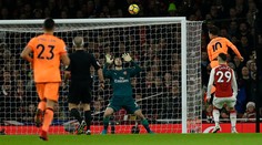 V šlágri 19. kola Premier League si Arsenal a Liverpool podelili body