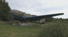 Symbol leteckých bojov na Dukle roky chátra. Legendárne lietadlo chcú zachrániť dobrovoľníci