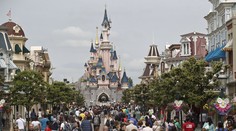 V Disneylande možno chystal masaker. Zatkli tam muža s pištoľami a koránom