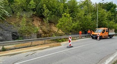 Vodiči, pozor. V Nitre sa zosunul svah, v úseku sú dopravné obmedzenia