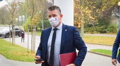 Nemocnica sv. Michala spustila očkovanie, prvú vakcínu dostal minister vnútra