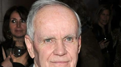 Zomrel známy americký spisovateľ a laureát Pulitzerovej ceny Cormac McCarthy (†89)