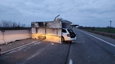 VIDEO: Hrozivo vyzerajúcu nehodu na D1 zachytila kamera. Jedno z áut skončilo celé v návese
