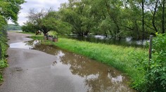 Hladina Dunaja bude stúpať aj v noci. Vrchol sa očakáva vo štvrtok