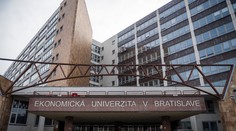 Strach na Ekonomickej univerzite: Báli sa, že sa zopakuje útok ako na Spiši. Týždne ich obťažoval 29-ročný muž