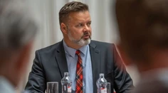 Dědeček má veľké výčitky svedomia a je na tom psychicky zle, uviedol jeho advokát