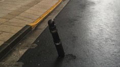 Zlyhanie usporiadateľov Vuelty:  Neoznačený stĺp spôsobil škaredé pády