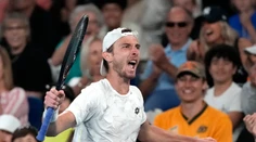 Australian Open: Klein prehral v 2. kole po päťsetovej dráme so Zverevom