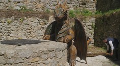 Kolos nevídaných rozmerov. Na hrade Beckov pribudla po šiestich rokoch nová dominanta