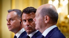 Macron prezradil, ako dlho by mohla trvať ukrajinská protiofenzíva