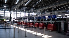 Veľké manévre na letisku v Prahe: Zasahovala armáda aj polícia, preverovali hlásenie o blížiacich sa dronoch