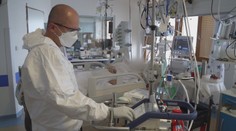 Vo Vyšných Hágoch sa na umelých pľúcach vystriedalo 25 pacientov s covidom. Prežila len tretina