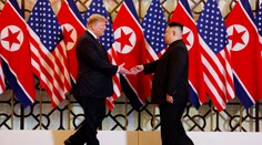 Trump sa stretol v Hanoji s Kim Čong-unom na druhom summite
