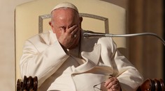 Smrť tuláka na Námestí svätého Petra zarmútila pápeža Františka