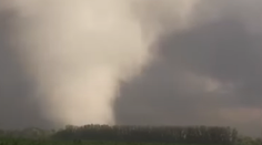 VIDEO: Ako v katastrofickom filme. V Chicagu bolo osem tornád naraz, všade hučali sirény