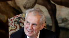 Do prezidentských volieb zasiahne aj český prezident. Zeman sa chystá podporiť Šefčoviča