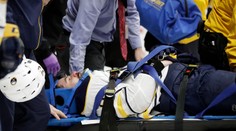 VIDEO: Nechutný náraz na mantinel! Antipin zostal len nehybne ležať na ľade