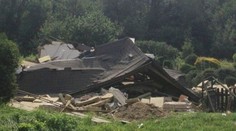 V meste Jílové výbuch zrovnal so zemou rodinný dom