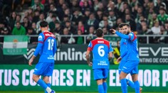 Hancko gólom prispel k hladkému postupu Atlética Madrid do semifinále. Favorit súperovi nedal žiadnu šancu