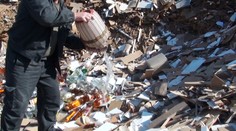 Colníci zničli 800 fliaš s alkoholom. Prepadol štátu