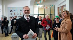 Odvolila štvrtina voličov za dve hodiny. Účasť odhadujú vyššiu ako v roku 2021