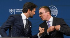 Hlas chce zmraziť paušálne náhrady ministrov. U Kaliňáka sa nestretol s pochopením