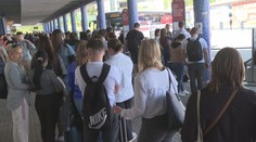 Strastiplná cesta z internátov. Študenti cestujúci z Prešova sa sťažujú na nevyhovujúce spoje