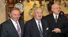 Kováč, Schuster a Gašparovič si polepšia