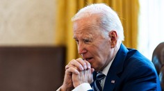 Biden prelomil mlčanie: Trump si chce udobriť Putina nátlakom na Ukrajinu