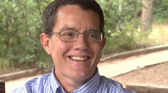 Skutočný hrdina. Muž mal v tele viac než 100 nádorov, napriek tomu sa teší zo života