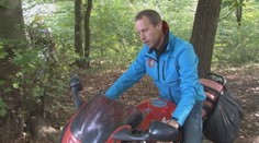 Fín sa zasekol vo Svidníku. Prišiel o stan i notebook, napriek tomu sa mu u nás páči